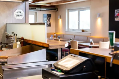 Gewerbeimmobilie mieten in Dornbirn – 1 450 m², € 1.900 – Bild 14 von 20