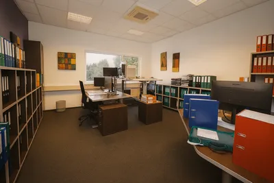 5-Zimmer-Gewerbeimmobilie mieten in Salzburg Stadt – 121,59 m², € 1.581 – Bild 1 von 5