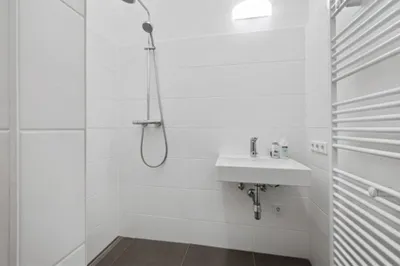 2-Zimmer-Gewerbeimmobilie mieten in Wien – 62 m², € 21 – Bild 12 von 14