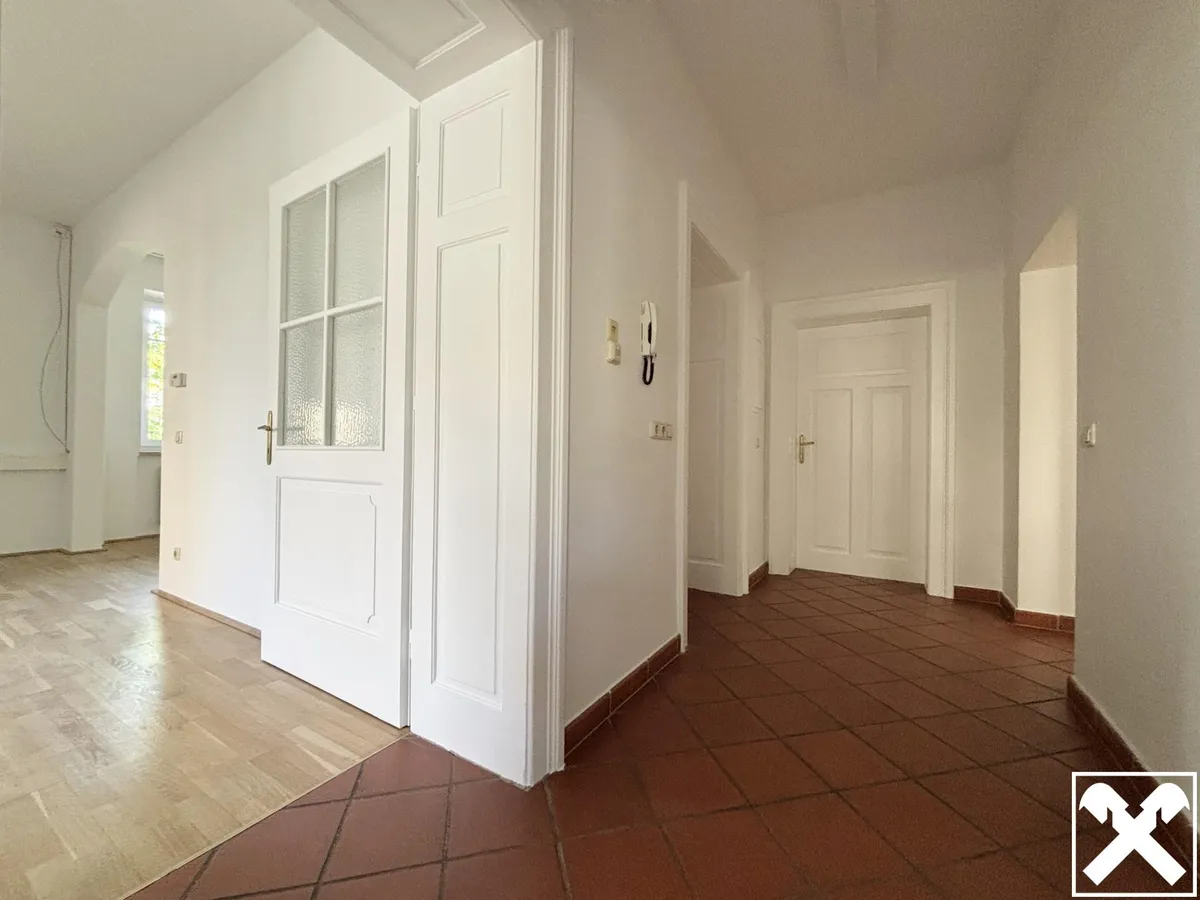 3-Zimmer-Altbauwohnung in charmanter Villa - Ansicht 2