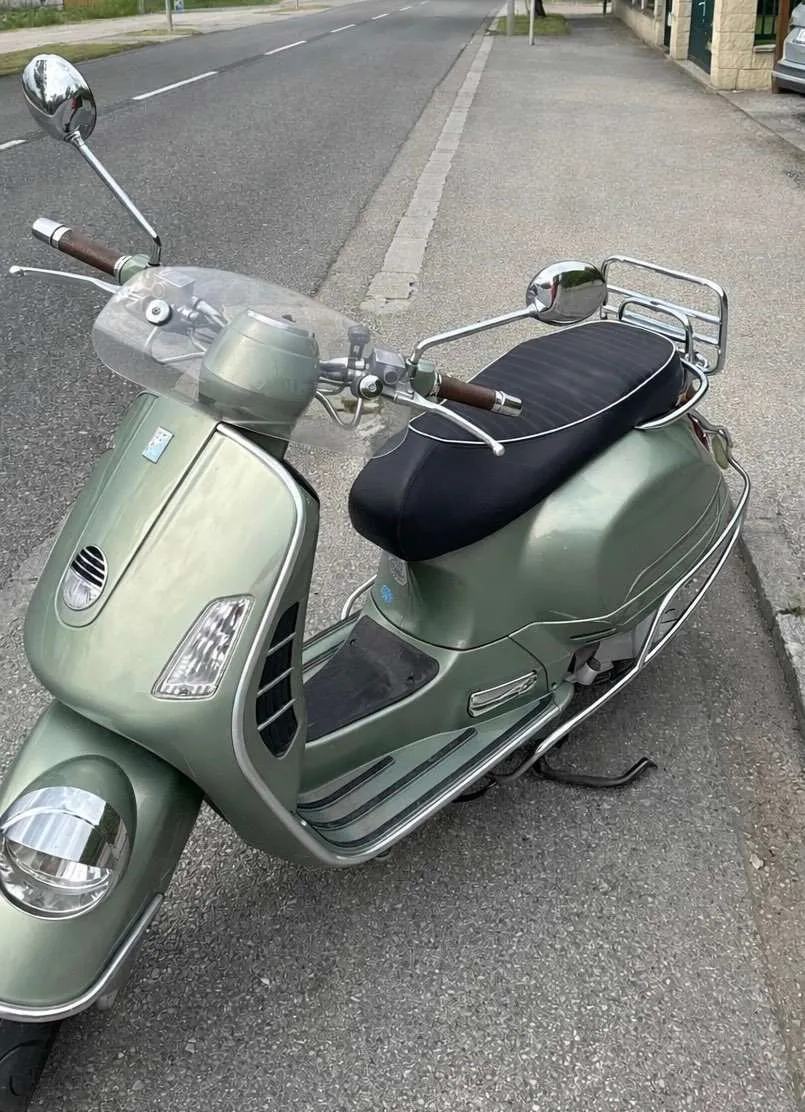 Vespa GTV