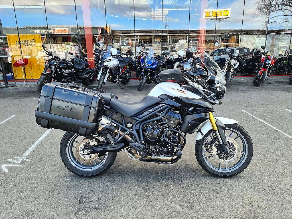 Triumph Tiger 800 Bastlerfahrzeug ohne Garantie oder Ge... Enduro