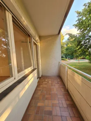 Attraktive 2-Zimmer-Wohnung mit Loggia in Grünlage