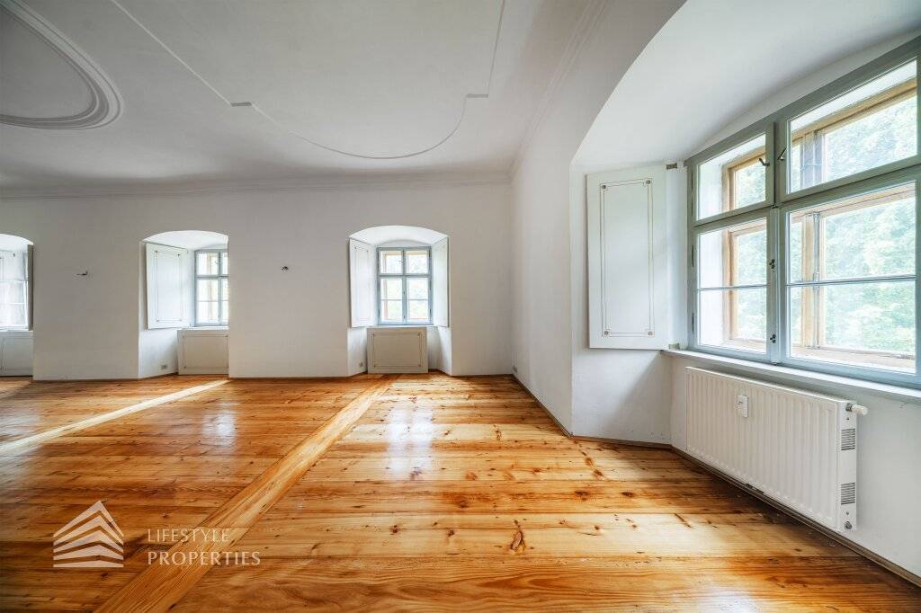 Residieren im Schloss! 3-Zimmer Wohnung in Ebergassing - Ansicht 3