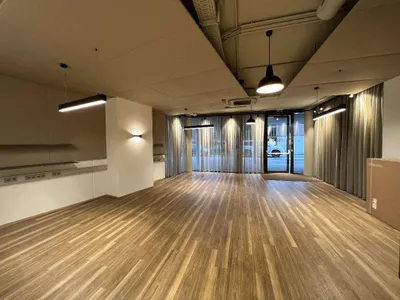 Gewerbeimmobilie mieten in Salzburg-Umgebung – 200 m², € 4.000 – Bild 2 von 13