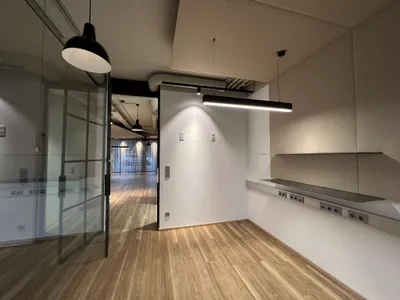 Gewerbeimmobilie mieten in Salzburg-Umgebung – 200 m², € 4.000 – Bild 4 von 13