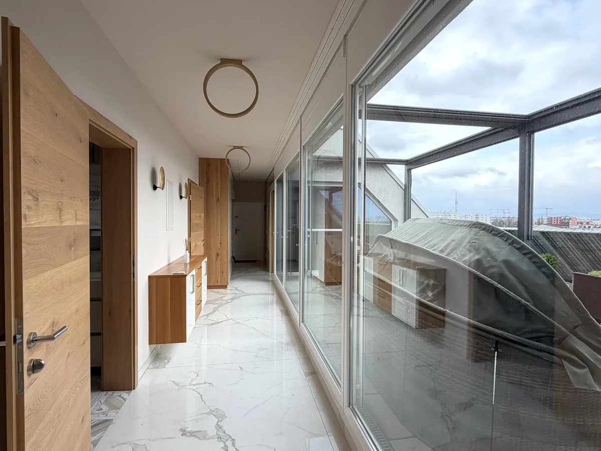 Penthouse-Feeling mit Fernblick über Wien - inkl. Terrasse & Garage – pohled 3