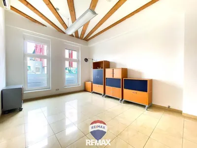 1-Zimmer-Gewerbeimmobilie mieten in Graz-Umgebung – 18 m², € 326 – Bild 2 von 4