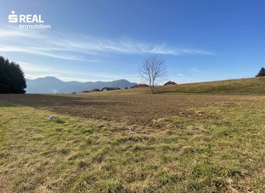 Sonniges, großzügiges Baugrundstück – pohled 2