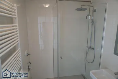 PROVISIONSFREI: Moderne 2-Zimmer-Oase mit Balkon im grünen "Wildgarten" (Rosenhügel) - Baujahr 2023 – Bild 3