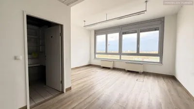 10-Zimmer-Gewerbeimmobilie mieten in Bruck an der Leitha – 424 m², € 6.429 – Bild 7 von 19