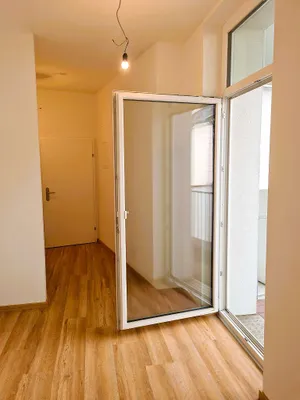 2-Zimmer-Wohnung mieten in Linz – 53 m², € 883 – Bild 10 von 16