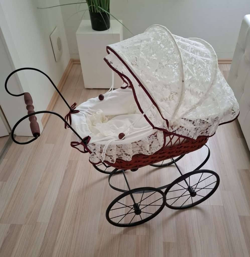 Nostalgie Puppenwagen,  99,- (4052 Ansfelden) - willhaben