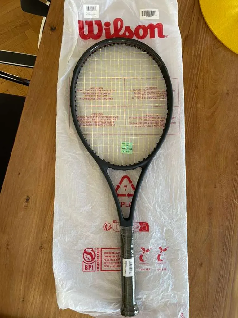 Wilson Pro Staff 97 UL V13 original verpackt L2, € 129,- (1030 Wien ...