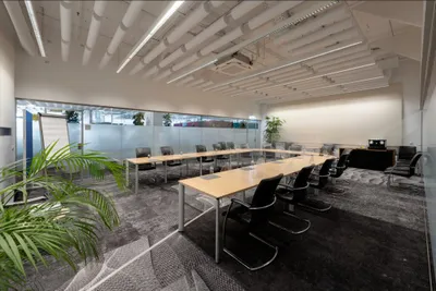 Gewerbeimmobilie mieten in Innsbruck-Land – 2 800 m² – Bild 4 von 7
