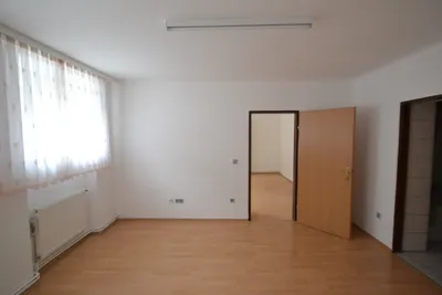 2-Zimmer-Wohnung mieten in Baden – 64 m², € 588 – Bild 8 von 10