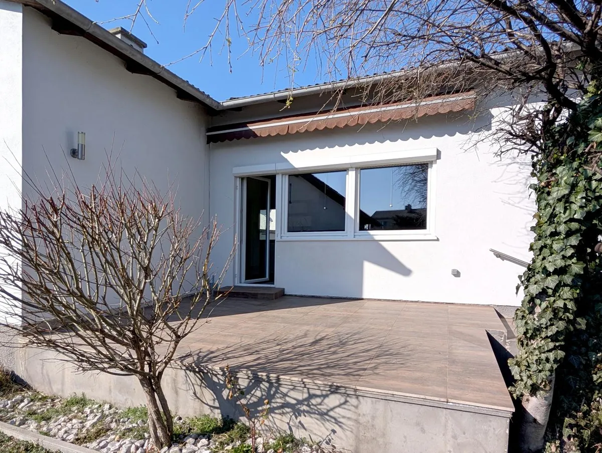 RESERVIERT! Einfamilienhaus; Schöner und gepflegter Bungalow in 2351 Wiener Neudorf - Vista 3