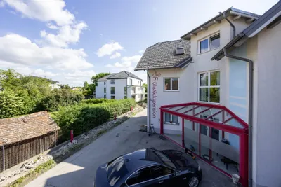 Haus kaufen in Tulln – 1 323 m², € 2.570.000 – Bild 2 von 18