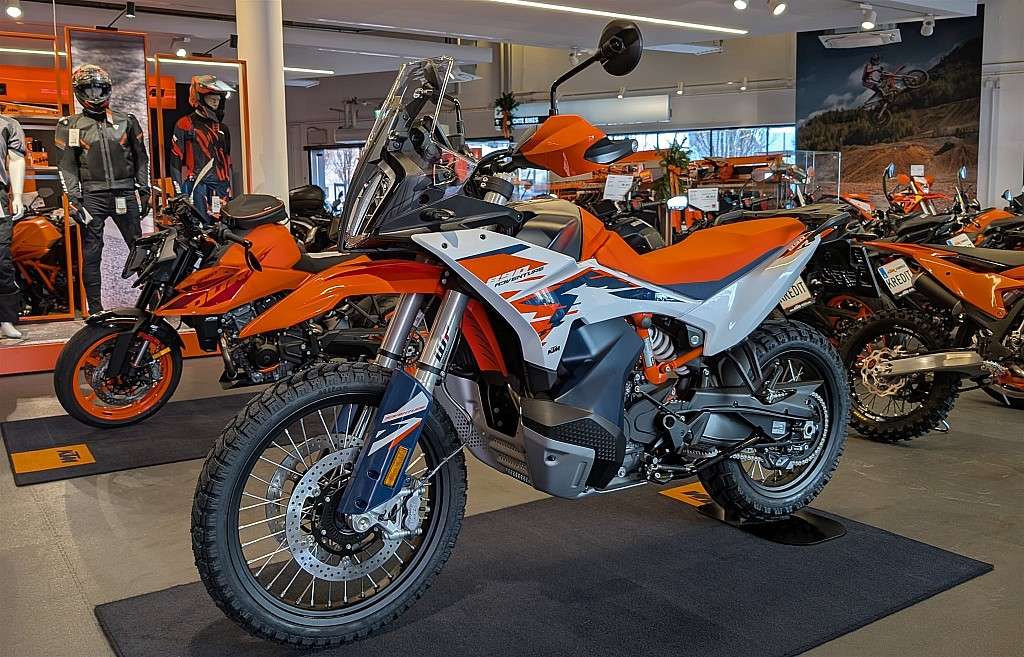 KTM 890 Adventure R MY2025 - FRISCH EINGETROFFEN! Enduro