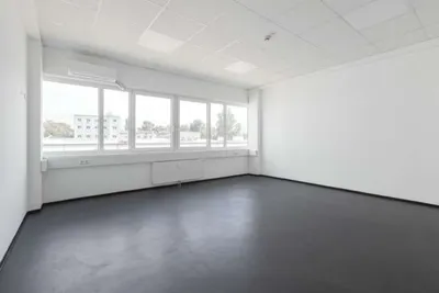 1-Zimmer-Gewerbeimmobilie mieten in Tulln – 28 m², € 499 – Bild 2 von 15