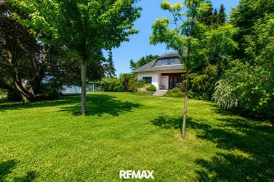 6-Zimmer-Haus kaufen in Bruck an der Leitha – 151,39 m², € 985.000 – Bild 2 von 26