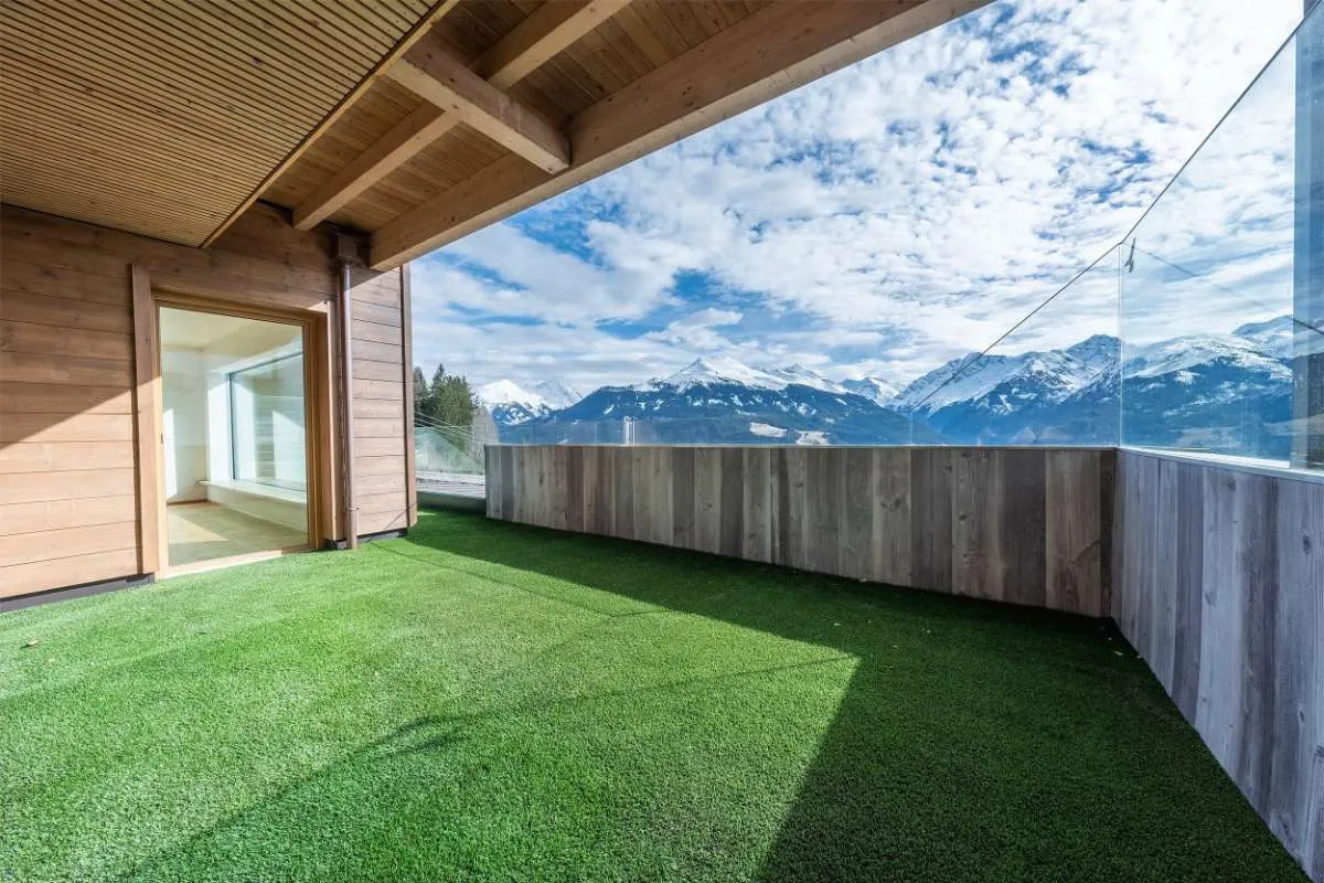 Luxuriöses Zweitwohnsitz Panorama-Apartment mit weitläufiger Terrasse in Top-Lage an der Skipiste - Ansicht 3
