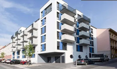 MODERNE HELLE 2 ZIMMER WOHNUNG MIT BALKON IN TOLLER LAGE