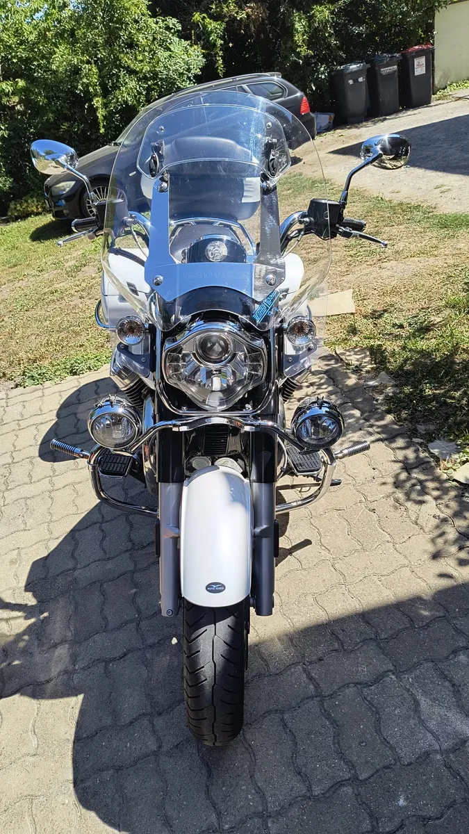 Moto Guzzi California