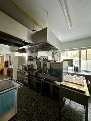 35-Zimmer-Gewerbeimmobilie kaufen in Wiener Neustadt Land – 2 200 m², € 1.098.000 – Bild 13 von 17