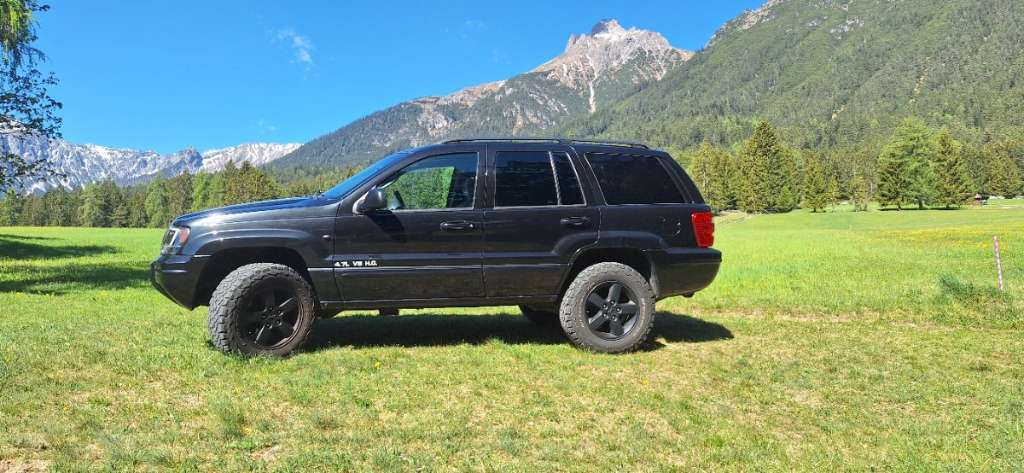 Jeep Grand Cherokee 4,7l H.O. SUV / Geländewagen