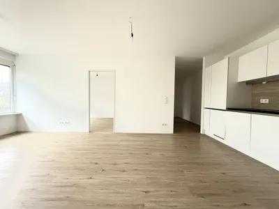 Traumhafte 3-Zimmer Triplex Wohnung mit Garten als auch Dachterrasse - hier werden Träume war