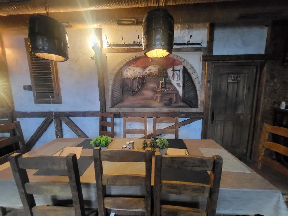 Restaurant, Provisonsfrei, Unbefristet Mietvertag, Nur 1250€-Netto Miete, mit Ablöse: vollständig ausgestattet - Ansicht 3