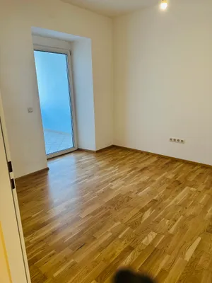 Super zentrale großzügige Wohnung 4 Schlafzimmer & Loggia, photo 3