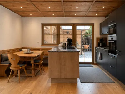 7-Zimmer-Haus kaufen in Kitzbühel – 242 m², € 1.490.000 – Bild 6 von 24