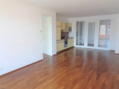2-Zimmer-Wohnung mieten in Linz – 61 m², € 894 – Bild 1 von 11