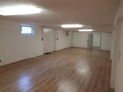 4-Zimmer-Gewerbeimmobilie mieten in Graz – 130 m², € 660 – Bild 1 von 7