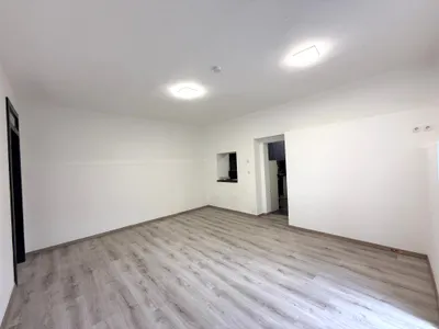 Einziehen und wohlfühlen - frisch renovierte 3-Zimmer-Wohnung, photo 2