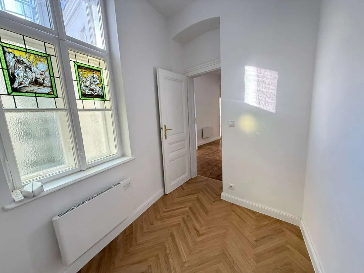 Stilvolles Altbaujuwel in Bestlage von Währing - 2,5 Zimmer warten auf Sie in der Hofstattgassse! - Ansicht 3