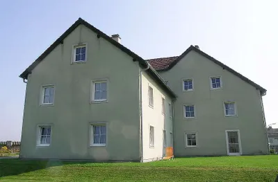 Wohnung mieten in Waidhofen an der Thaya – 77,26 m², € 506 – Bild 2 von 3