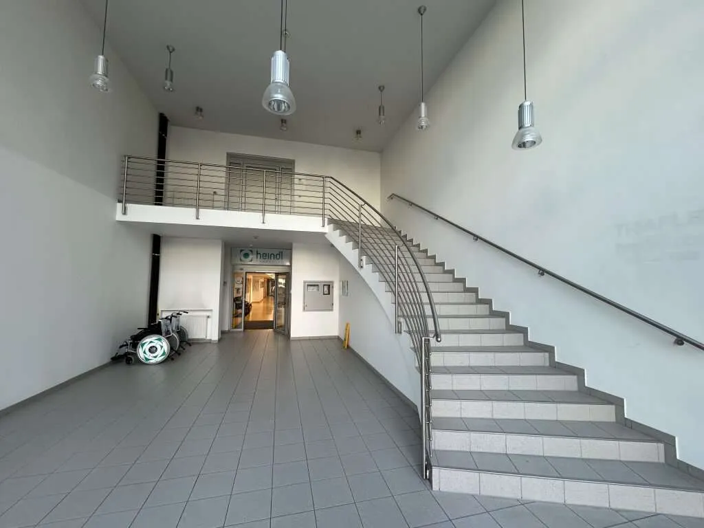 Büro mit 154 m² im UKH Linz - ideal für medizinische und soziale Einrichtungen - Ansicht 2