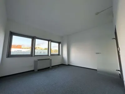 Gewerbeimmobilie mieten in Linz – 154 m², € 2.643 – Bild 6 von 20
