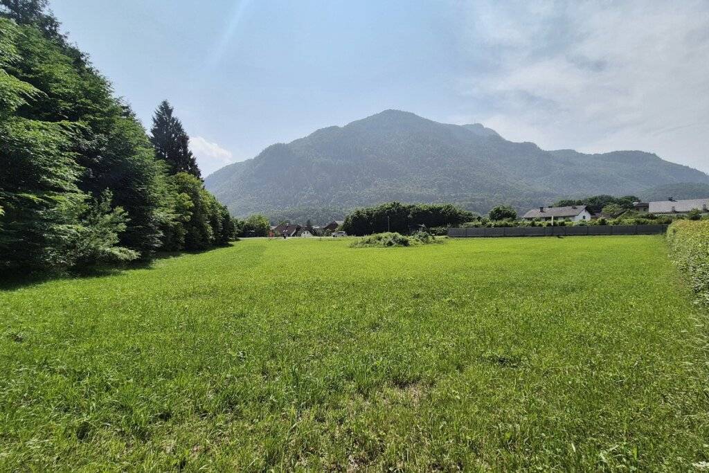 Großes, gemischt nutzbares Baugrundstück an der B145 in Bad Ischl – pohled 3