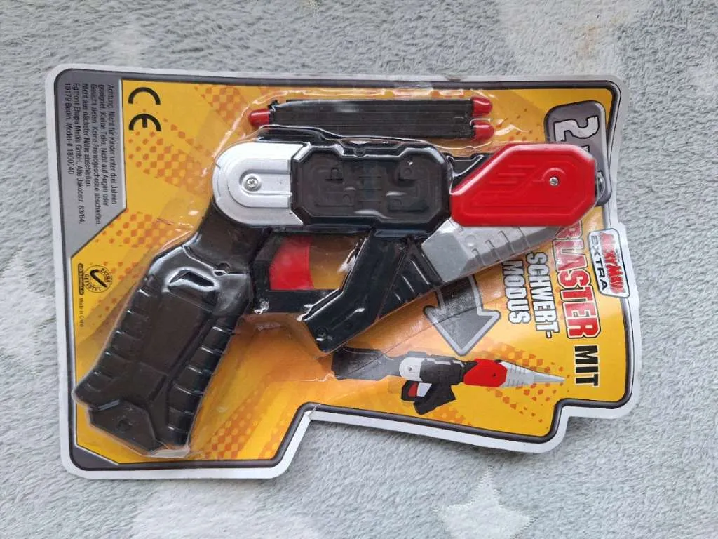 Blaster mit Schwertmodus
