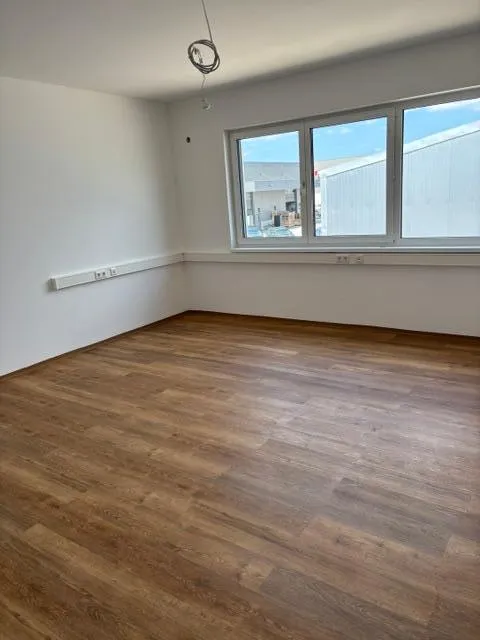 Moderner Logistik- und Bürostandort in Kottingbrunn - Ansicht 3