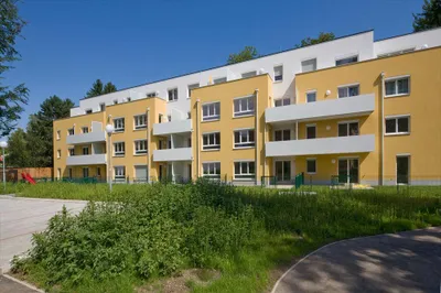 4-Zimmer-Wohnung mieten in Neunkirchen – 85 m², € 746 – Bild 2 von 6