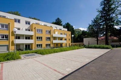 4-Zimmer-Wohnung mieten in Neunkirchen – 85 m², € 746 – Bild 4 von 6