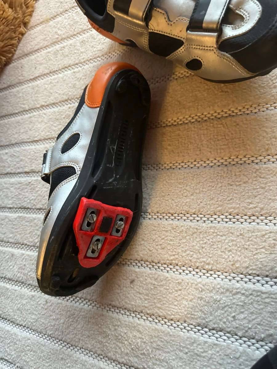 Shimano Rennradschuhe mit Klicksystem - SPD-SL,  30,- (5412 Puch bei  Hallein) - willhaben