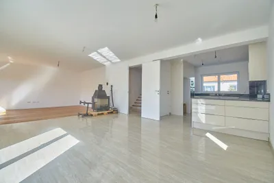 6-Zimmer-Haus mieten in Mödling – 203 m², € 2.995 – Bild 7 von 34