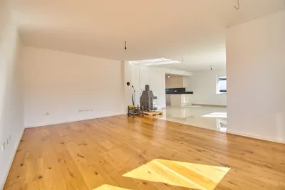 6-Zimmer-Haus mieten in Mödling – 203 m², € 2.995 – Bild 4 von 34