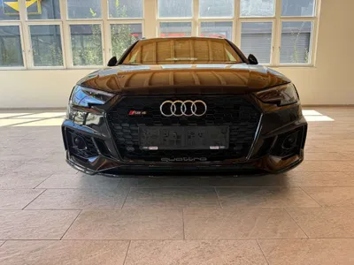 Audi A4 RS4 Avant Bild 4